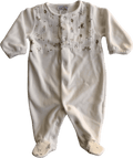 Babygrow creme com gansos e raposinhas estampados no peito
