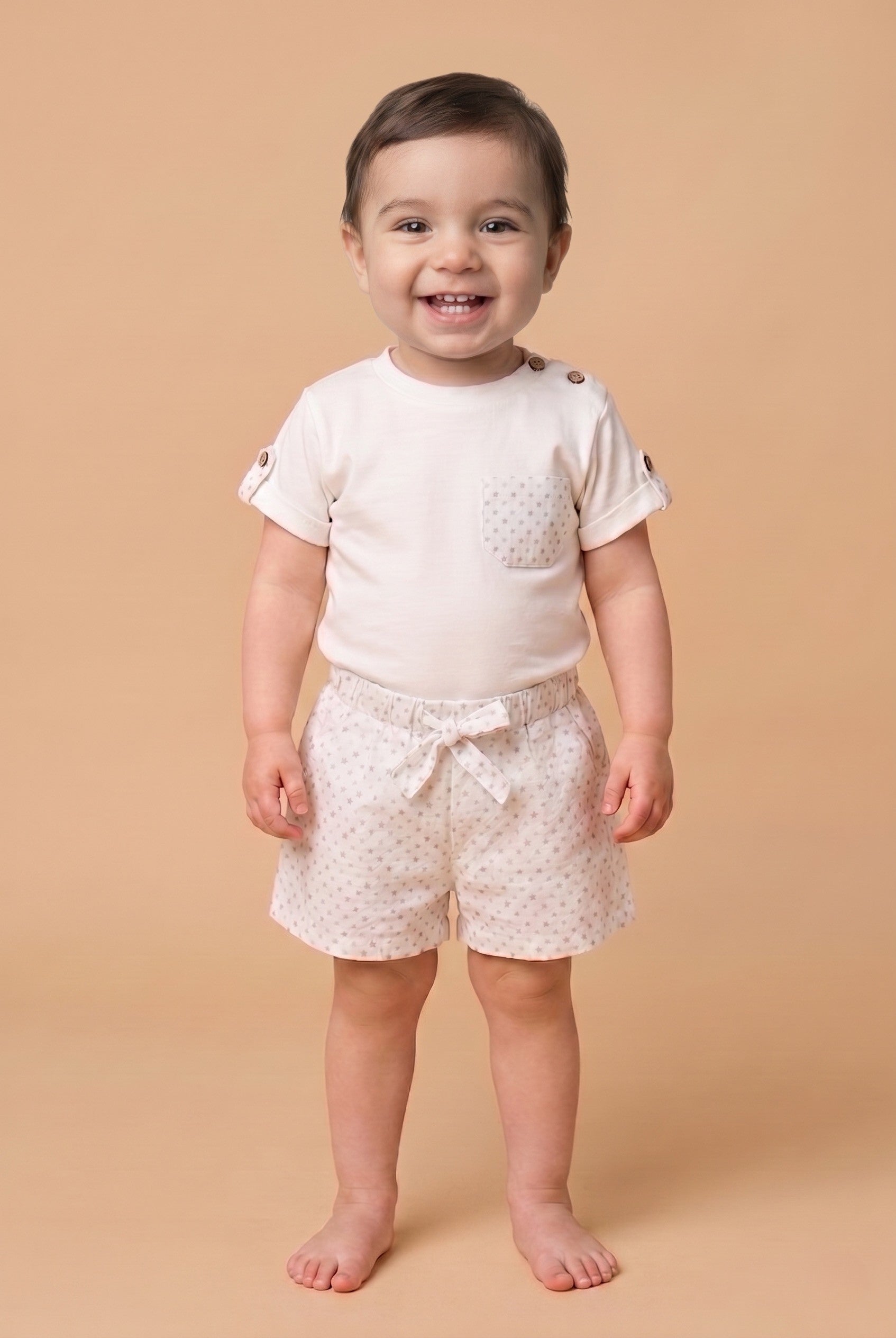 Conjunto Praia Estrelinhas — T-shirt e Calção de Banho