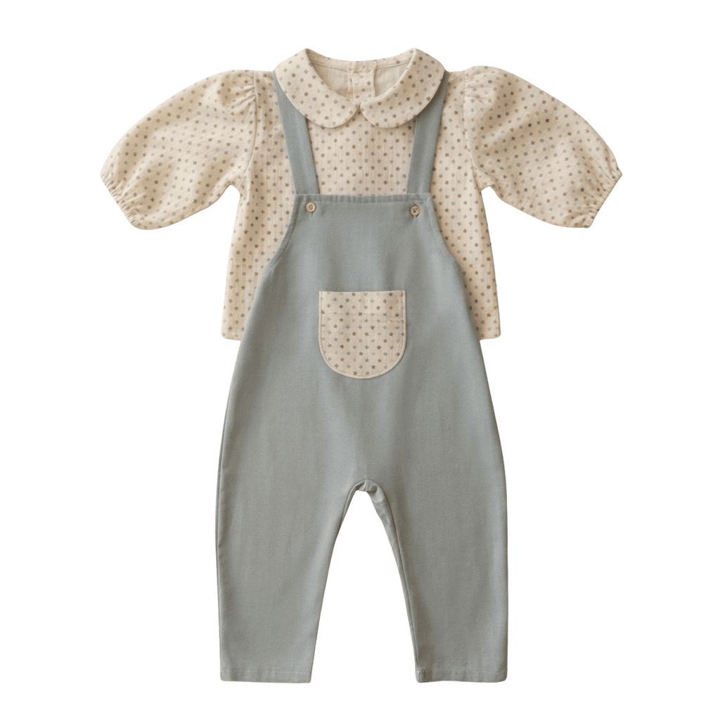 Jardineira e Blusa Estrelinhas — Verde Sálvia (Menino)