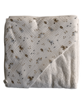 Toalha de banho creme com capuz estampado de gansos e raposinhas